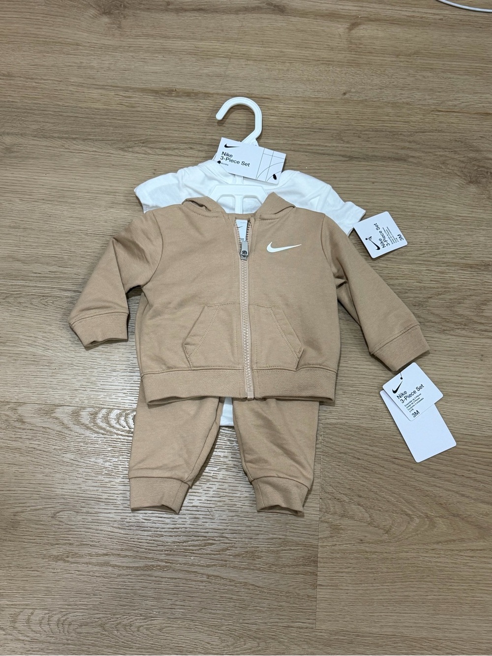 Nike Beige Hoodie & Pants Set with Beige Tee 3M